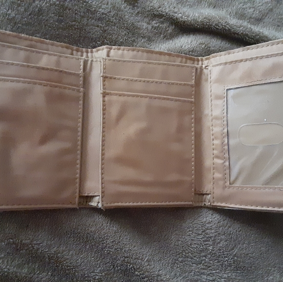 Wallet - Picture 3 of 3